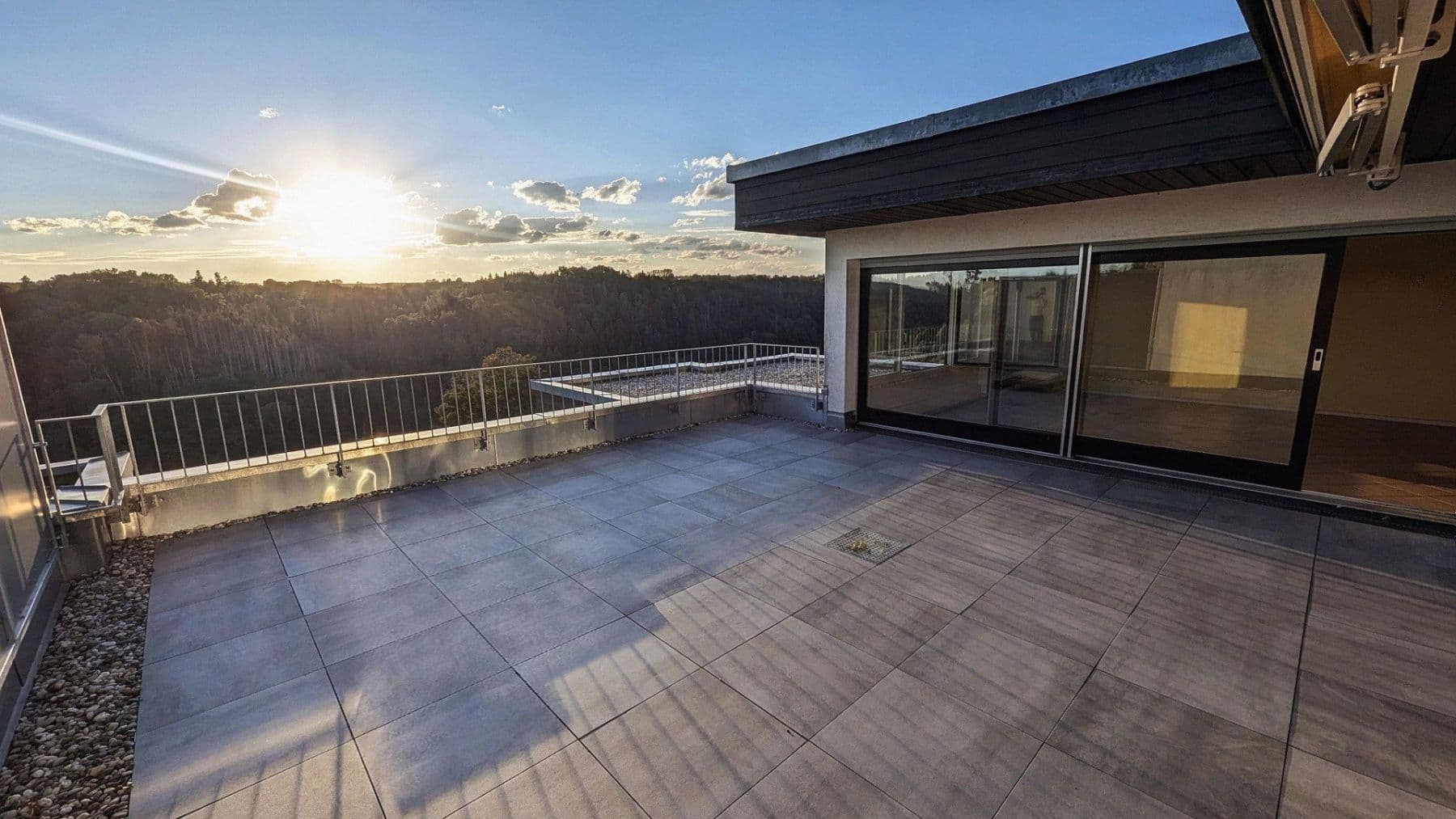Prenájom bytu 3-izbový 133 m², Sulzer Straße 84/11, Wildberg, Bádensko-Wurttembersko Prenájom bytu 3-izbový 133 m², Sulzer Straße 84/11, Wildberg, Bádensko-Wurttembersko