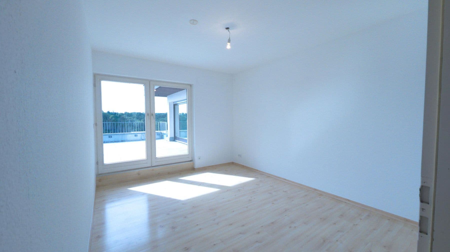 Prenájom bytu 3-izbový 133 m², Sulzer Straße 84/11, Wildberg, Bádensko-Wurttembersko Prenájom bytu 3-izbový 133 m², Sulzer Straße 84/11, Wildberg, Bádensko-Wurttembersko