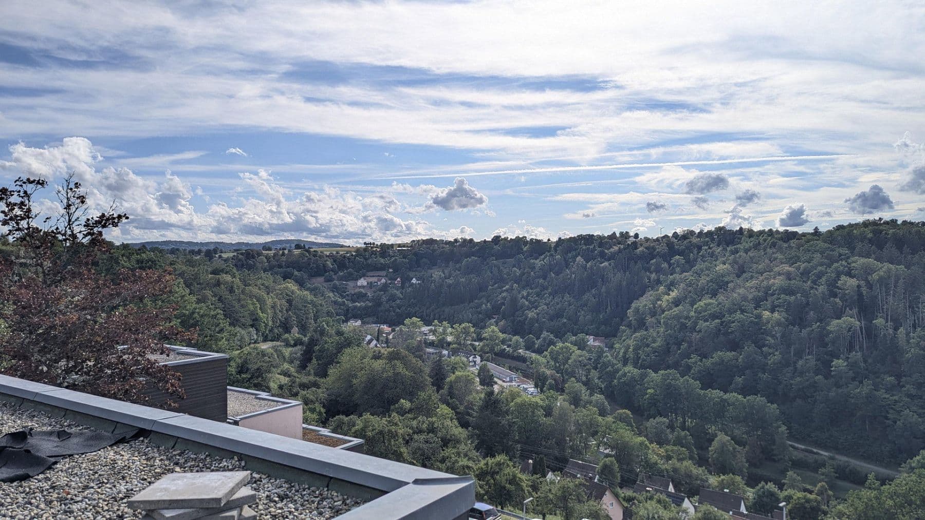 Prenájom bytu 3-izbový 133 m², Sulzer Straße 84/11, Wildberg, Bádensko-Wurttembersko Prenájom bytu 3-izbový 133 m², Sulzer Straße 84/11, Wildberg, Bádensko-Wurttembersko