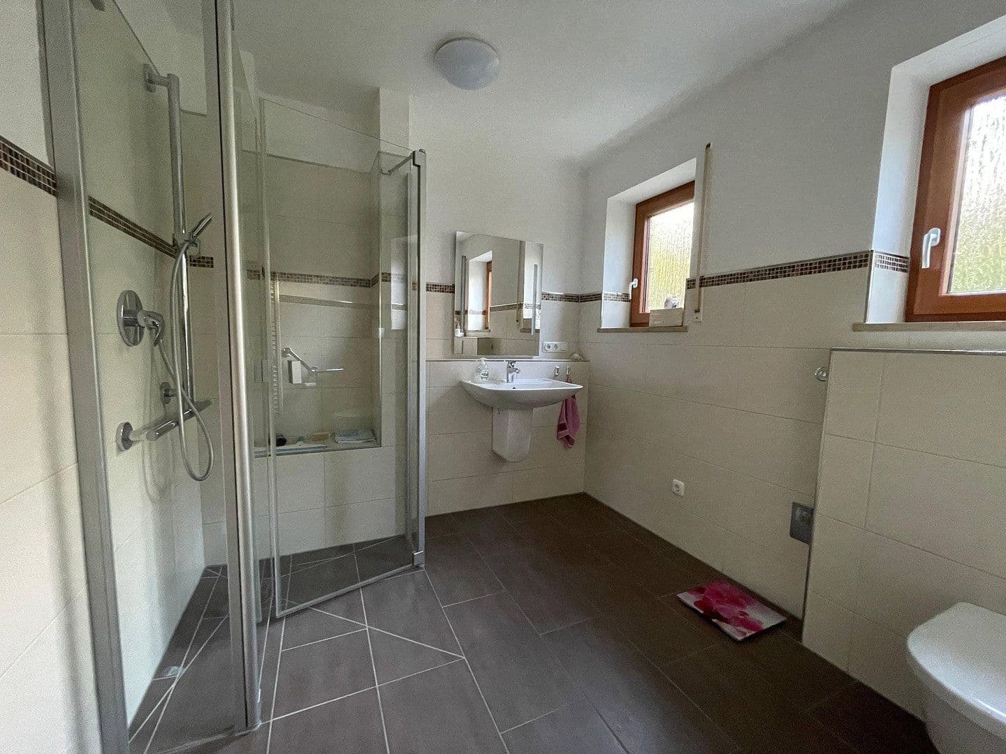 Predaj domu 190 m², pozemok 721 m², Vilsbiburg, Bavorsko Predaj domu 190 m², pozemok 721 m², Vilsbiburg, Bavorsko