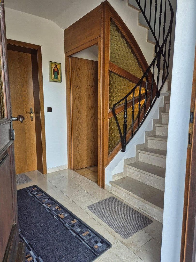 Predaj domu 190 m², pozemok 721 m², Vilsbiburg, Bavorsko Predaj domu 190 m², pozemok 721 m², Vilsbiburg, Bavorsko