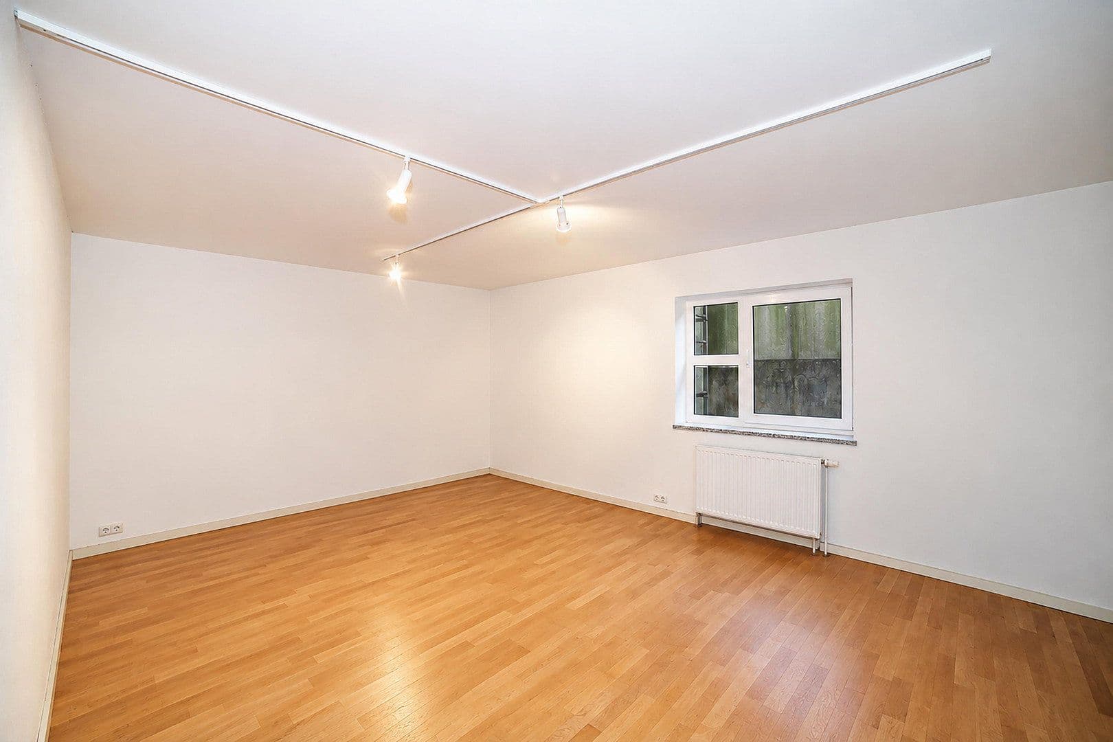Predaj bytu 4-izbový 125 m², München, Bavorsko Predaj bytu 4-izbový 125 m², München, Bavorsko
