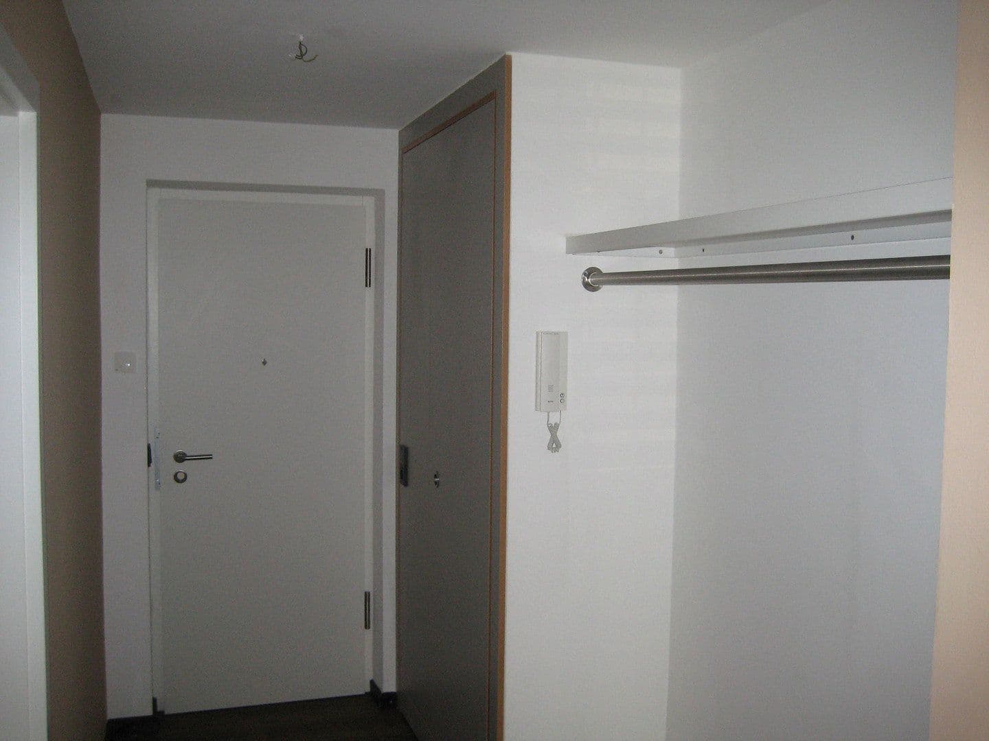 Prenájom bytu 2-izbový 95 m², Korntal-Münchingen, Bádensko-Wurttembersko Prenájom bytu 2-izbový 95 m², Korntal-Münchingen, Bádensko-Wurttembersko