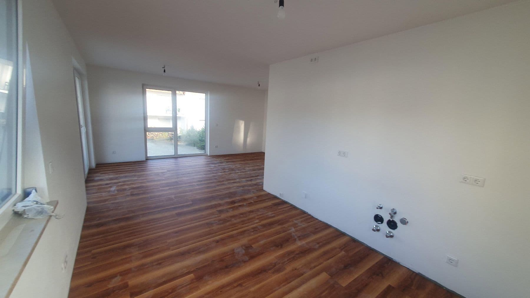 Prenájom bytu 4-izbový 99 m², Münchner Straße 102d, Kirchseeon, Bavorsko Prenájom bytu 4-izbový 99 m², Münchner Straße 102d, Kirchseeon, Bavorsko