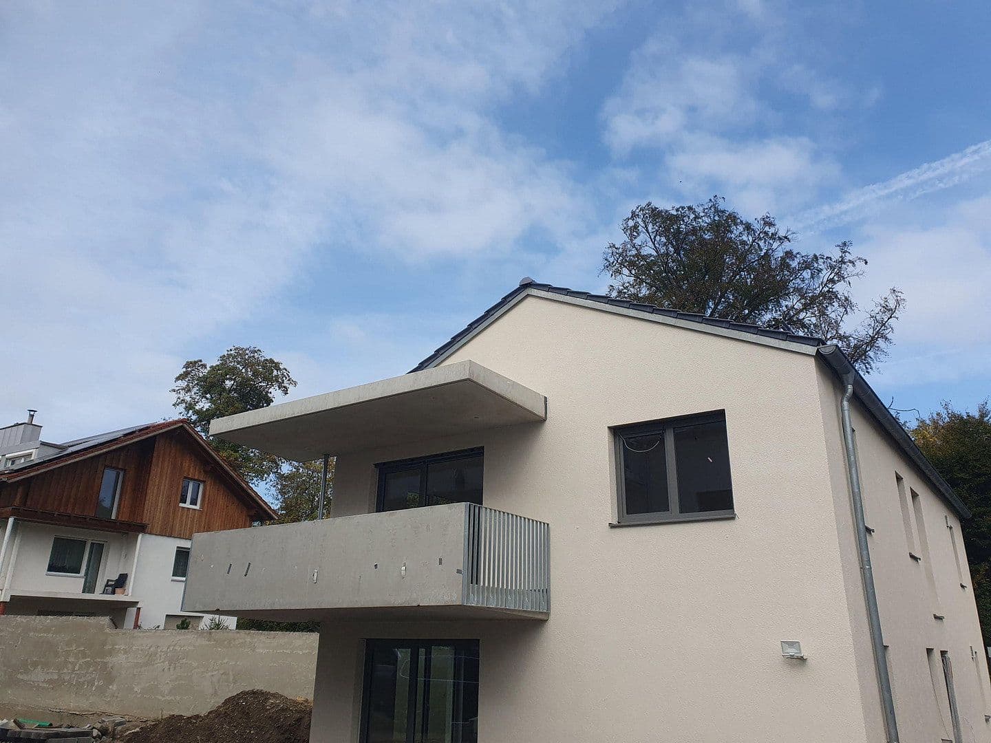 Prenájom bytu 4-izbový 99 m², Münchner Straße 102d, Kirchseeon, Bavorsko Prenájom bytu 4-izbový 99 m², Münchner Straße 102d, Kirchseeon, Bavorsko