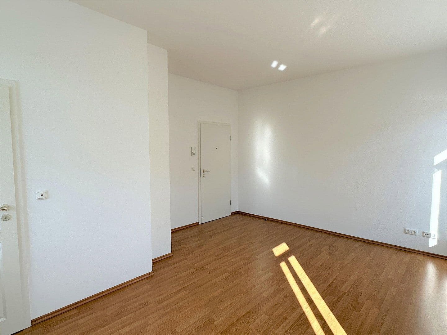 Prenájom bytu 1-izbový 26 m², Lutzstraße 36, München, Bavorsko Prenájom bytu 1-izbový 26 m², Lutzstraße 36, München, Bavorsko