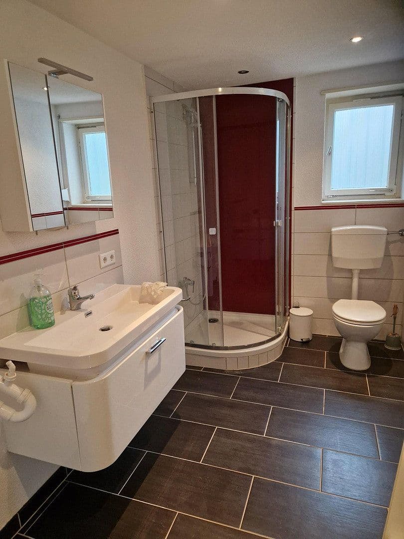 Prenájom bytu 2-izbový 70 m², Hemsbach, Bádensko-Wurttembersko Prenájom bytu 2-izbový 70 m², Hemsbach, Bádensko-Wurttembersko