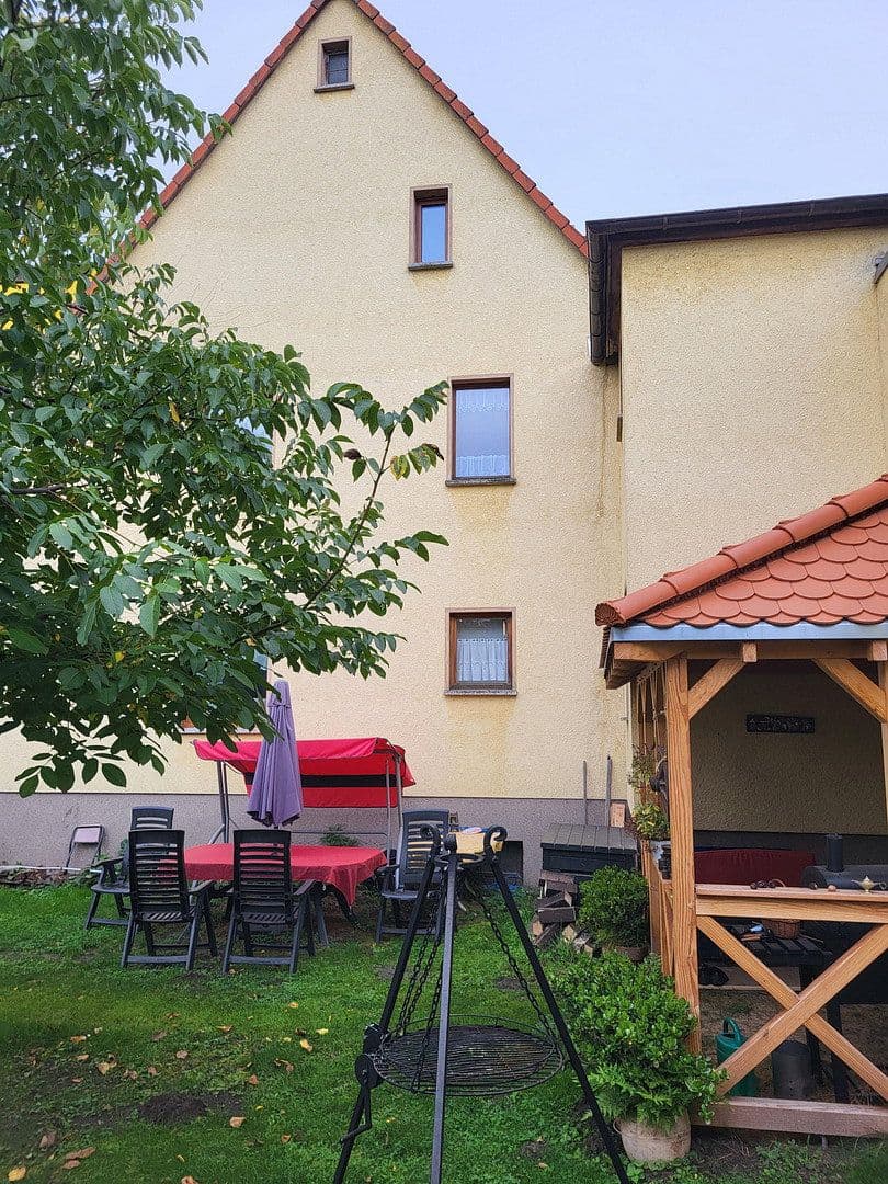 Predaj domu 600 m², pozemok 600 m², Schkopau, Sasko-Anhaltsko Predaj domu 600 m², pozemok 600 m², Schkopau, Sasko-Anhaltsko