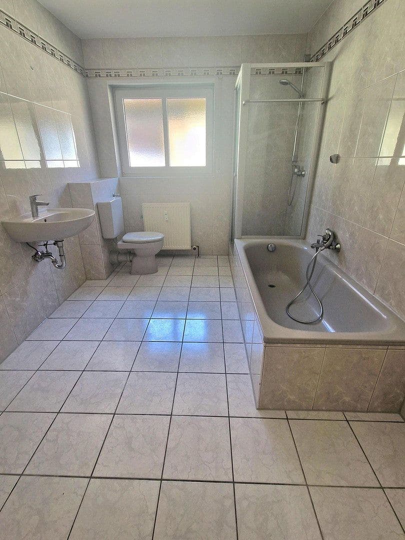 Predaj bytu 4-izbový 117 m², Harthausen, Porýnie-Falcko Predaj bytu 4-izbový 117 m², Harthausen, Porýnie-Falcko