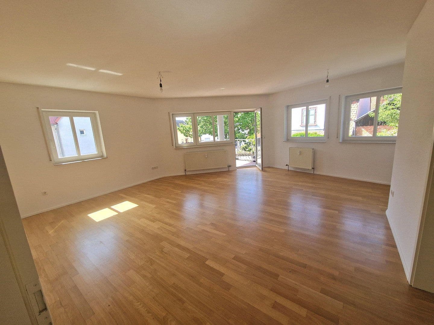 Predaj bytu 4-izbový 117 m², Harthausen, Porýnie-Falcko Predaj bytu 4-izbový 117 m², Harthausen, Porýnie-Falcko