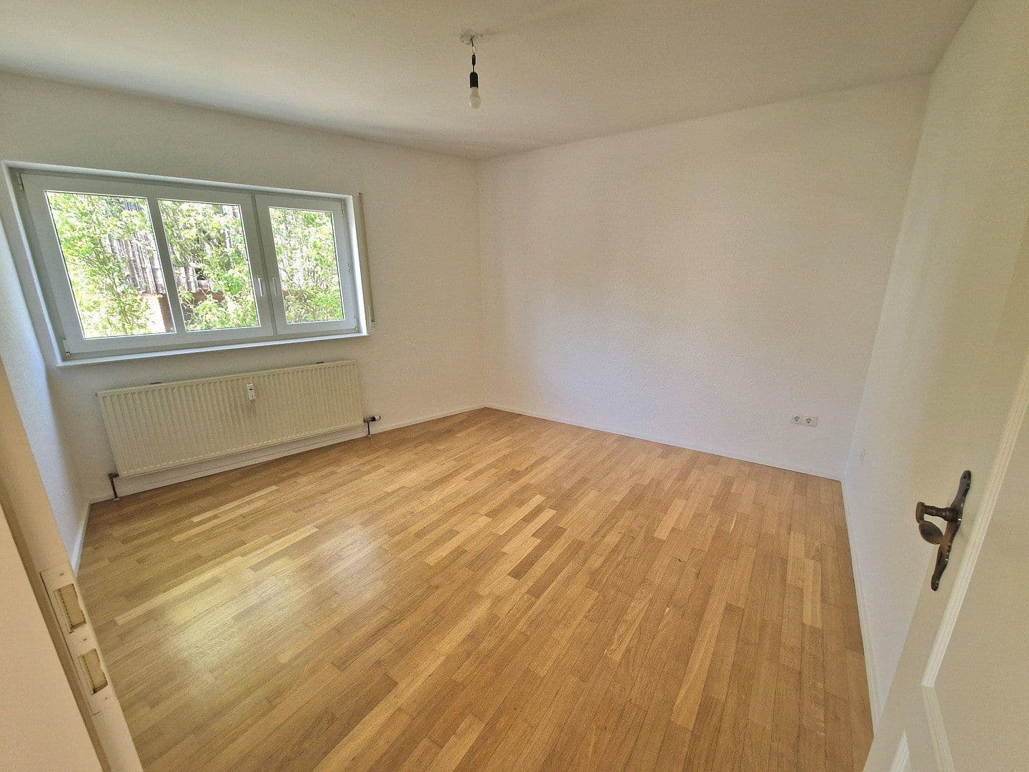 Predaj bytu 4-izbový 117 m², Harthausen, Porýnie-Falcko Predaj bytu 4-izbový 117 m², Harthausen, Porýnie-Falcko