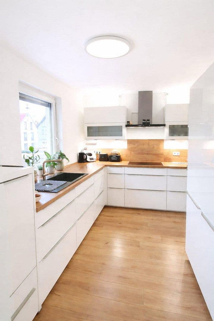 Predaj bytu 4-izbový 93 m², Rothmühlstraße 3, Bergrheinfeld, Bavorsko Predaj bytu 4-izbový 93 m², Rothmühlstraße 3, Bergrheinfeld, Bavorsko