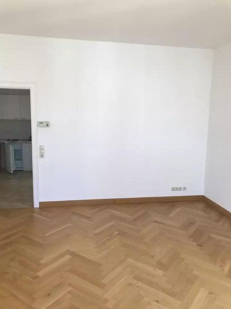 Prenájom bytu 1-izbový 32 m², Landreiterstraße, Schwerin, Meklenbursko-Predpomoransko Prenájom bytu 1-izbový 32 m², Landreiterstraße, Schwerin, Meklenbursko-Predpomoransko