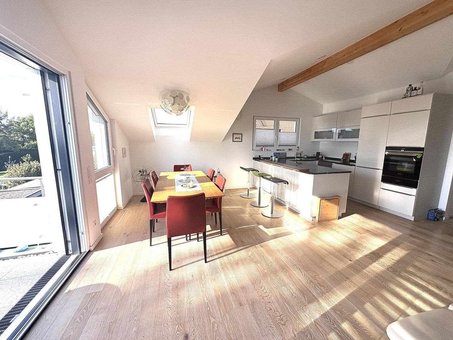 Prenájom bytu 3-izbový 111 m², Nonnenhorn, Bavorsko Prenájom bytu 3-izbový 111 m², Nonnenhorn, Bavorsko