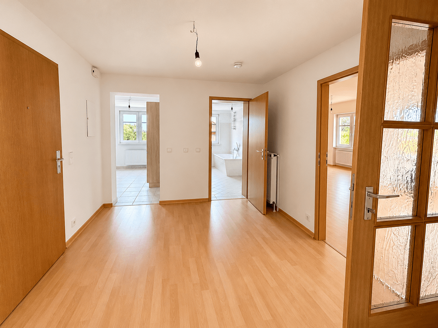 Prenájom bytu 2-izbový 60 m², Berlin, Berlín Prenájom bytu 2-izbový 60 m², Berlin, Berlín