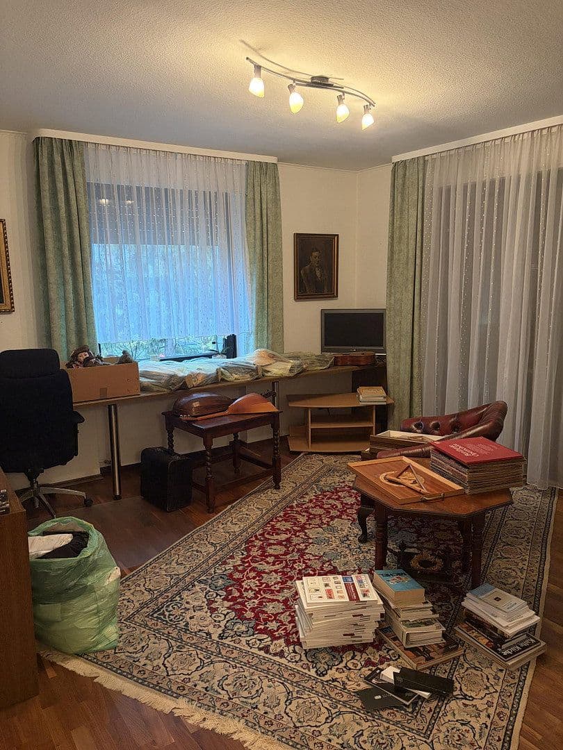 Predaj domu 204 m², pozemok 778 m², Offenbach am Main, Hesensko Predaj domu 204 m², pozemok 778 m², Offenbach am Main, Hesensko