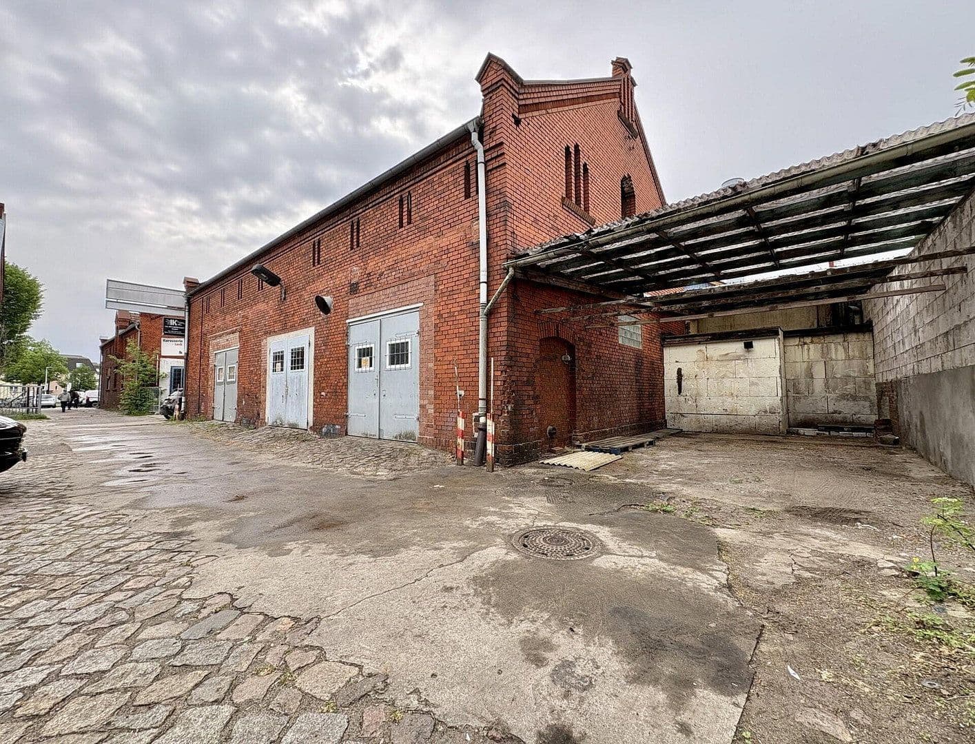 Prenájom nebytového priestoru 753 m², Siegfried-Berger-Straße 5, Berlin, Berlín Prenájom nebytového priestoru 753 m², Siegfried-Berger-Straße 5, Berlin, Berlín