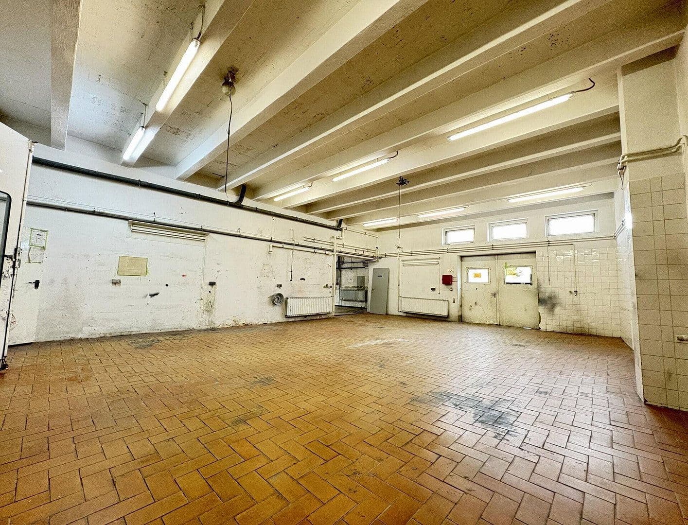 Prenájom nebytového priestoru 753 m², Siegfried-Berger-Straße 5, Berlin, Berlín Prenájom nebytového priestoru 753 m², Siegfried-Berger-Straße 5, Berlin, Berlín