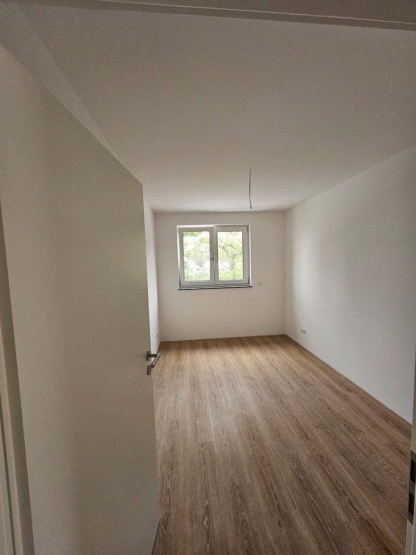 Prenájom bytu 3-izbový 72 m², Nürnberg, Bavorsko Prenájom bytu 3-izbový 72 m², Nürnberg, Bavorsko