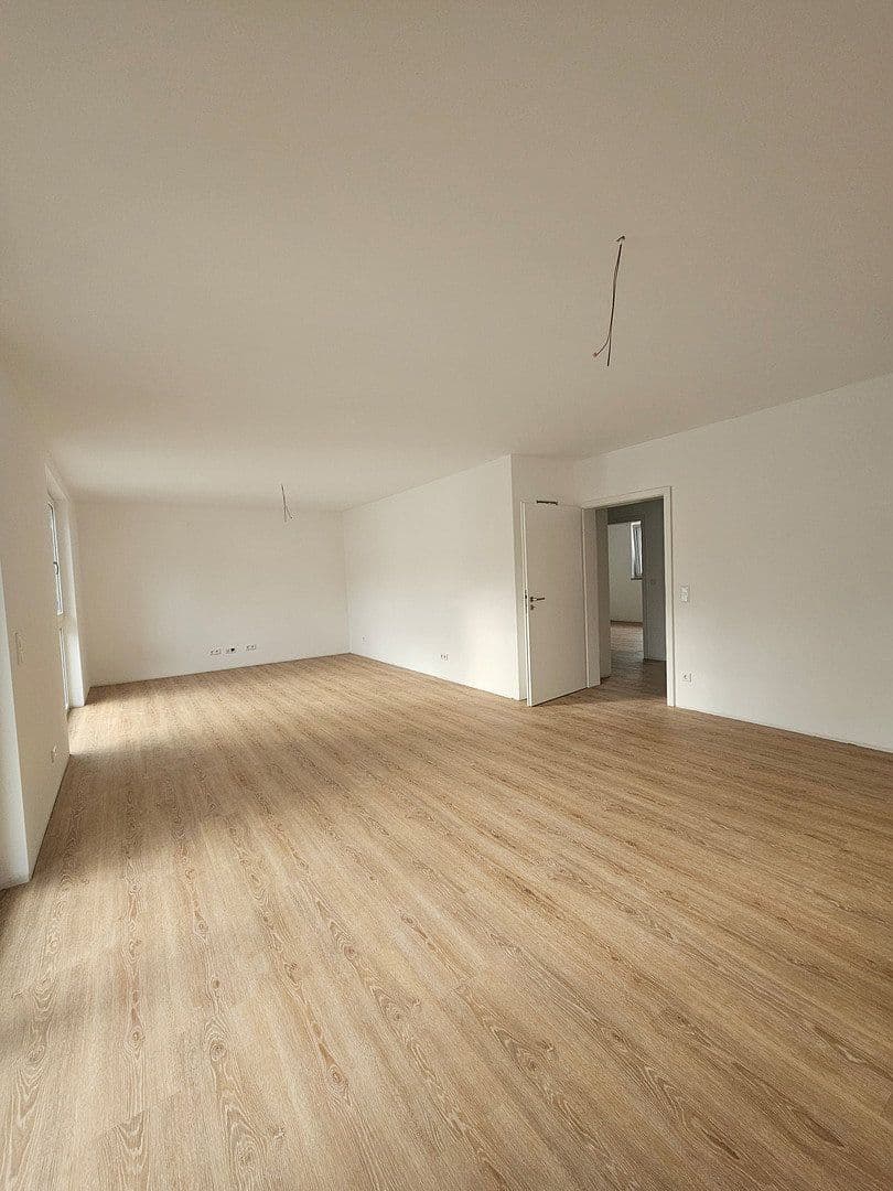 Prenájom bytu 3-izbový 82 m², Nürnberg, Bavorsko Prenájom bytu 3-izbový 82 m², Nürnberg, Bavorsko
