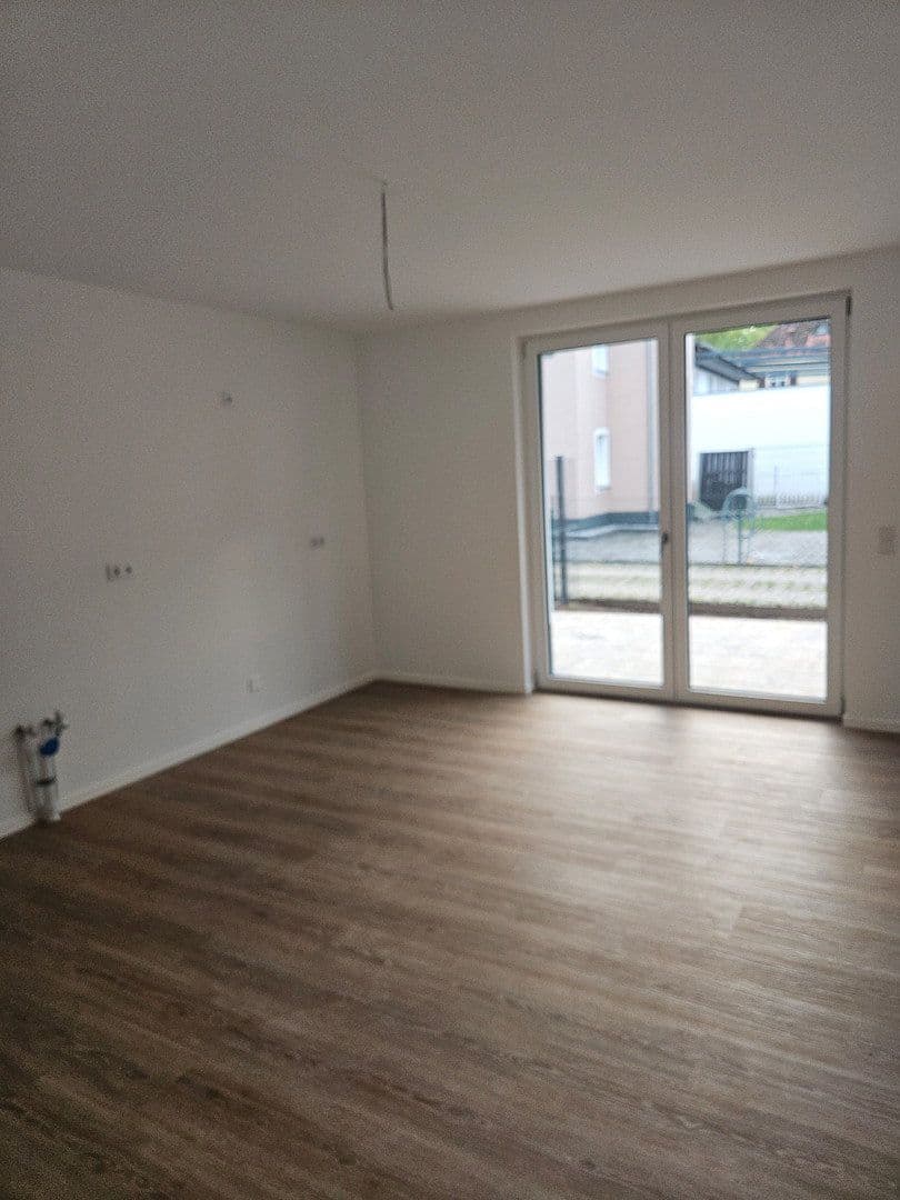 Prenájom bytu 3-izbový 82 m², Nürnberg, Bavorsko Prenájom bytu 3-izbový 82 m², Nürnberg, Bavorsko