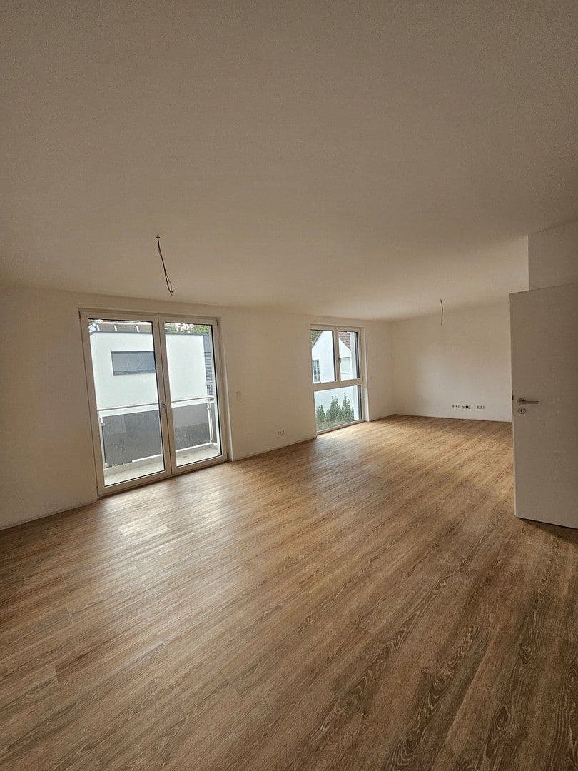 Prenájom bytu 3-izbový 82 m², Nürnberg, Bavorsko Prenájom bytu 3-izbový 82 m², Nürnberg, Bavorsko