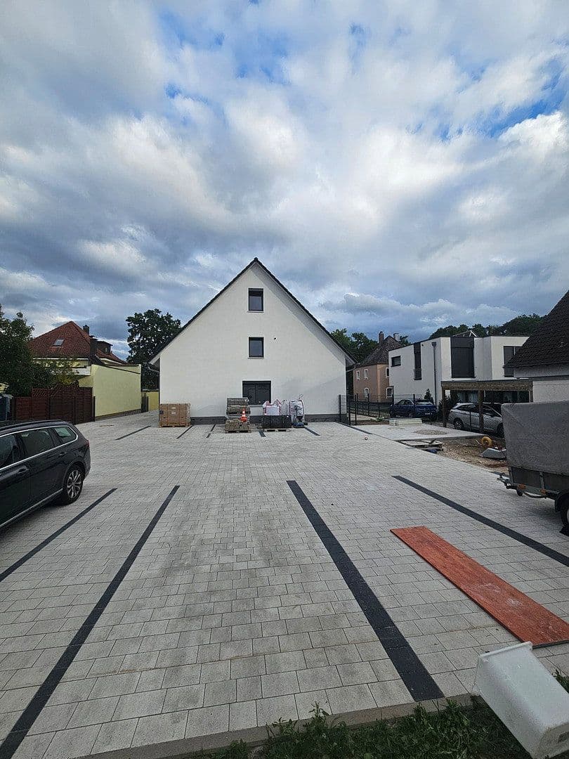Prenájom bytu 3-izbový 82 m², Nürnberg, Bavorsko Prenájom bytu 3-izbový 82 m², Nürnberg, Bavorsko