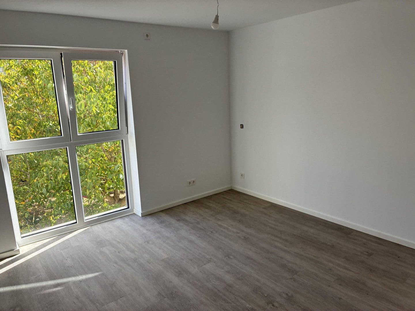 Prenájom bytu 3-izbový 138 m², Am Lieschberg 44, Bernkastel-Kues, Porýnie-Falcko Prenájom bytu 3-izbový 138 m², Am Lieschberg 44, Bernkastel-Kues, Porýnie-Falcko