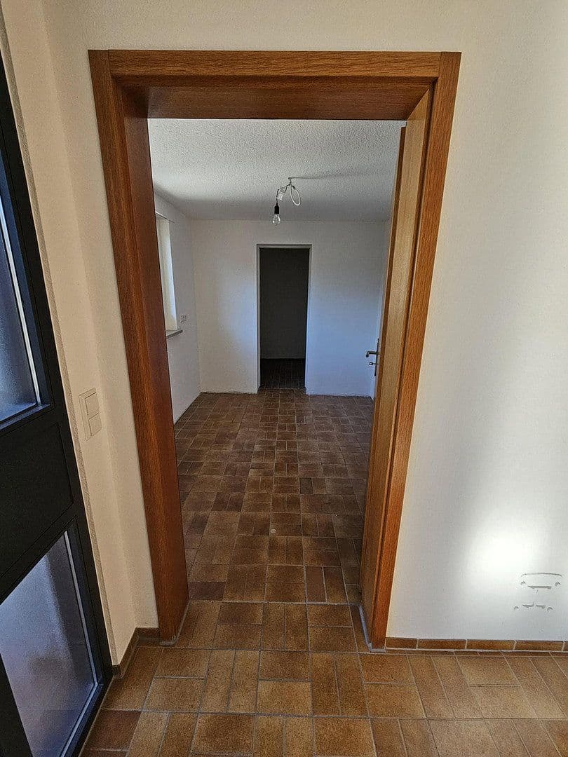 Prenájom bytu 2-izbový 66 m², Salach, Bádensko-Wurttembersko Prenájom bytu 2-izbový 66 m², Salach, Bádensko-Wurttembersko