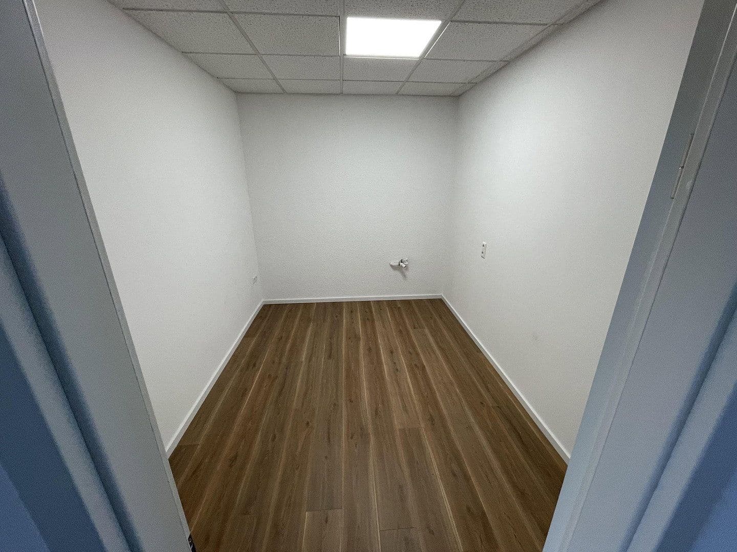 Prenájom kancelárie 480 m², Max-Eyth-Str.23, Ditzingen, Bádensko-Wurttembersko Prenájom kancelárie 480 m², Max-Eyth-Str.23, Ditzingen, Bádensko-Wurttembersko