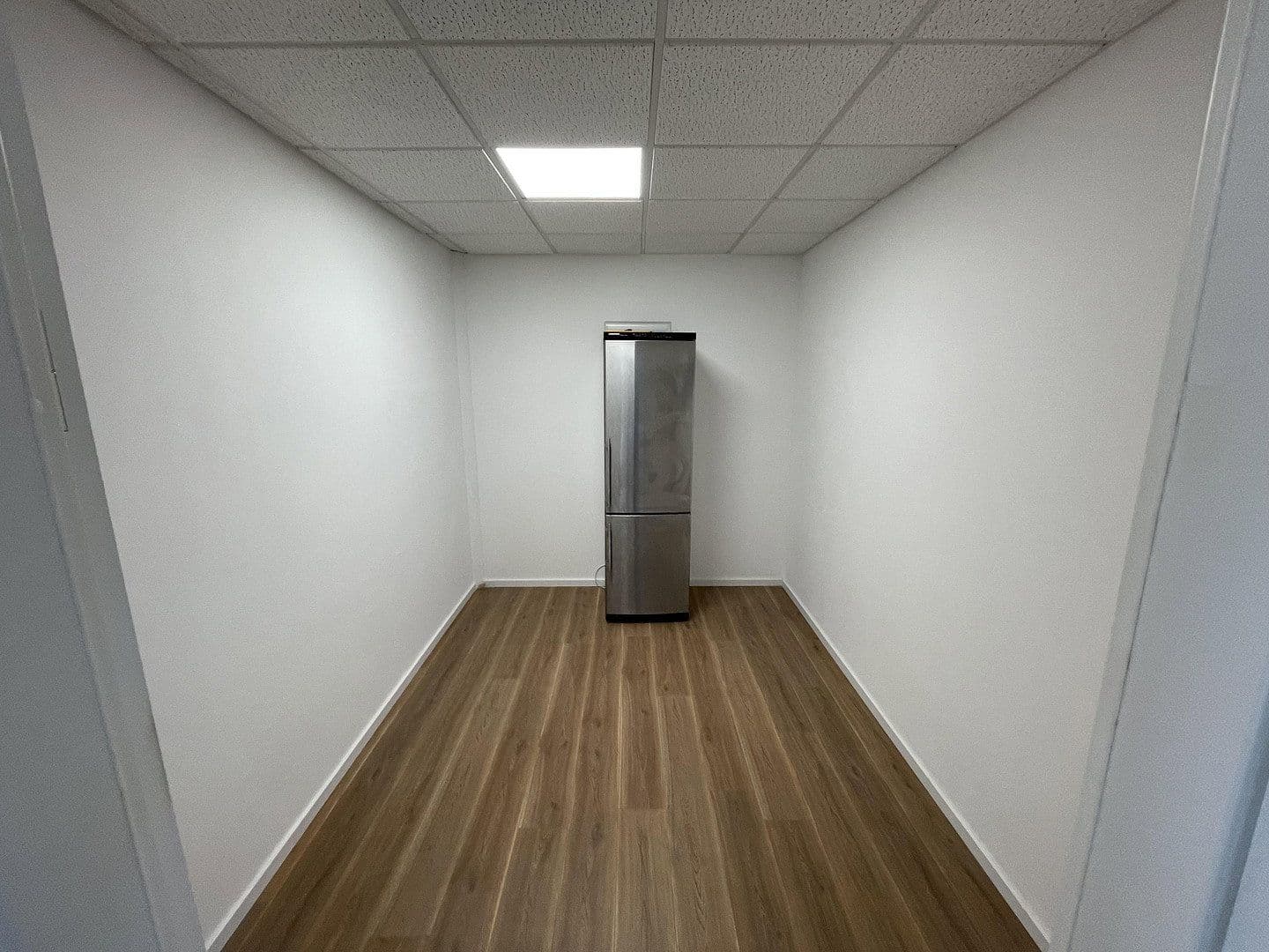 Prenájom kancelárie 480 m², Max-Eyth-Str.23, Ditzingen, Bádensko-Wurttembersko Prenájom kancelárie 480 m², Max-Eyth-Str.23, Ditzingen, Bádensko-Wurttembersko