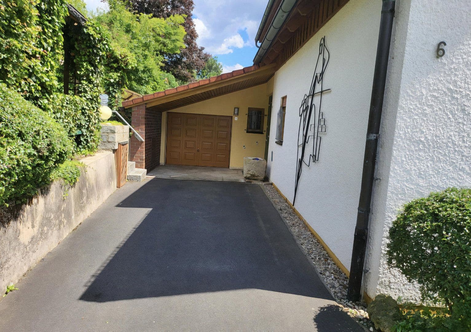 Predaj domu 221 m², pozemok 1.014 m², Pegnitz, Bavorsko Predaj domu 221 m², pozemok 1.014 m², Pegnitz, Bavorsko