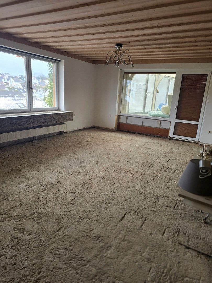 Predaj domu 221 m², pozemok 1.014 m², Pegnitz, Bavorsko Predaj domu 221 m², pozemok 1.014 m², Pegnitz, Bavorsko