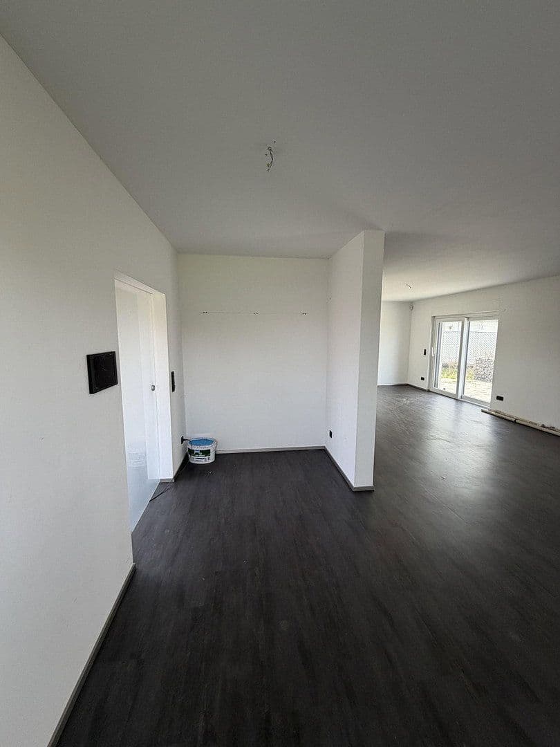 Predaj domu 270 m², pozemok 1.031 m², Königslutter am Elm, Dolné Sasko Predaj domu 270 m², pozemok 1.031 m², Königslutter am Elm, Dolné Sasko