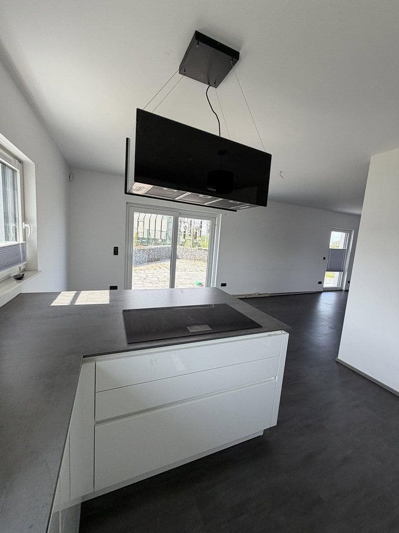 Predaj domu 270 m², pozemok 1.031 m², Königslutter am Elm, Dolné Sasko Predaj domu 270 m², pozemok 1.031 m², Königslutter am Elm, Dolné Sasko