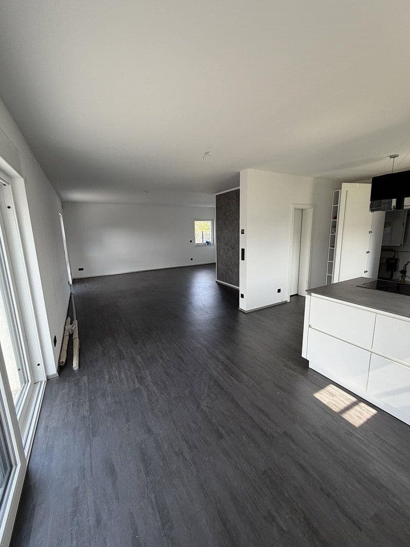 Predaj domu 270 m², pozemok 1.031 m², Königslutter am Elm, Dolné Sasko Predaj domu 270 m², pozemok 1.031 m², Königslutter am Elm, Dolné Sasko