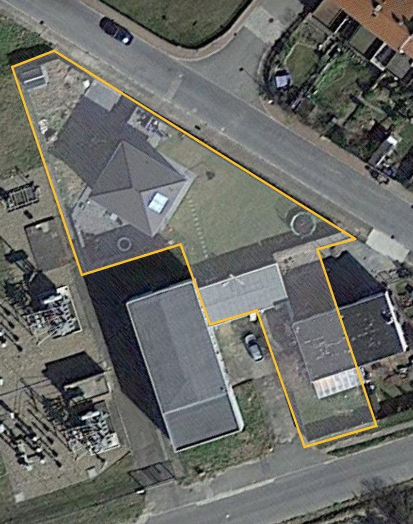 Predaj domu 270 m², pozemok 1.031 m², Königslutter am Elm, Dolné Sasko Predaj domu 270 m², pozemok 1.031 m², Königslutter am Elm, Dolné Sasko