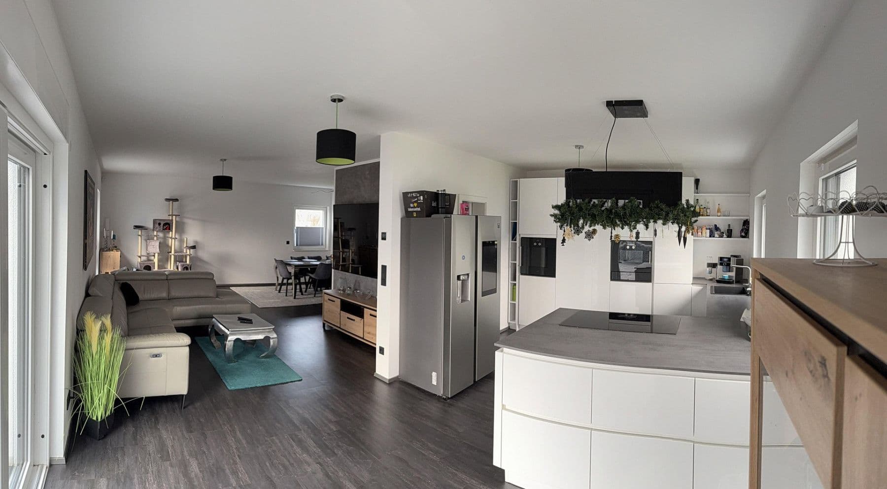 Predaj domu 270 m², pozemok 1.031 m², Königslutter am Elm, Dolné Sasko Predaj domu 270 m², pozemok 1.031 m², Königslutter am Elm, Dolné Sasko