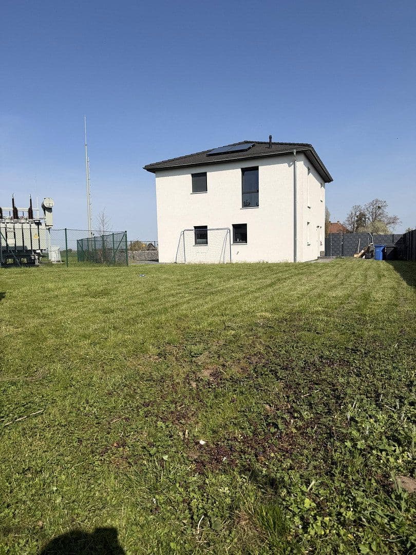 Predaj domu 270 m², pozemok 1.031 m², Königslutter am Elm, Dolné Sasko Predaj domu 270 m², pozemok 1.031 m², Königslutter am Elm, Dolné Sasko