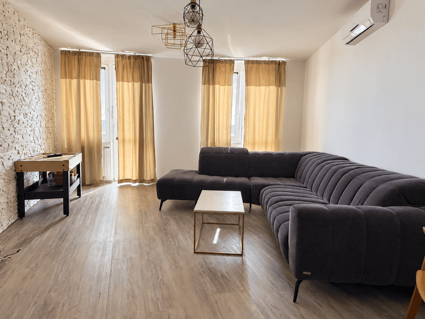 Prenájom bytu 5-izbový 138 m², Sluneční náměstí, Praha, Praha Prenájom bytu 5-izbový 138 m², Sluneční náměstí, Praha, Praha