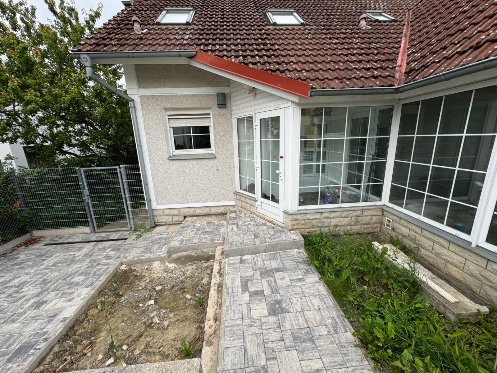 Prenájom domu 180 m², pozemok 70 m², Nepovolená, Praha, Praha Prenájom domu 180 m², pozemok 70 m², Nepovolená, Praha, Praha