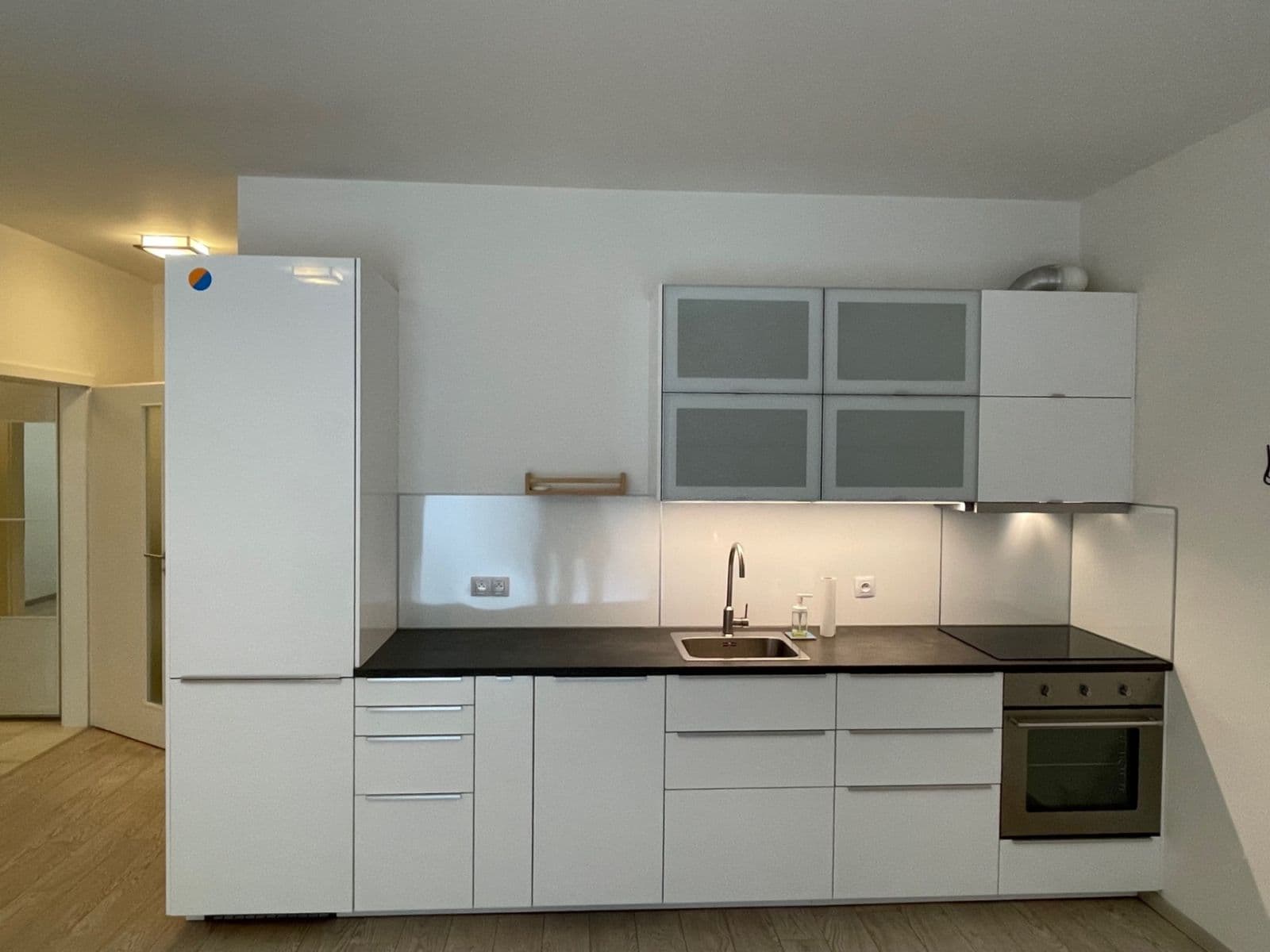 Prenájom bytu 3-izbový 70 m², U Mlýnského kanálu, Praha, Praha Prenájom bytu 3-izbový 70 m², U Mlýnského kanálu, Praha, Praha