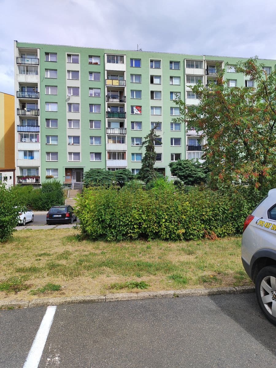 Prenájom bytu 1-izbový 36 m², Dřínovská, Chomutov, Ústecký kraj Prenájom bytu 1-izbový 36 m², Dřínovská, Chomutov, Ústecký kraj