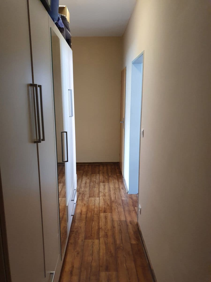 Prenájom bytu 2-izbový 53 m², Jozefa Gabčíka, Pardubice, Pardubický kraj Prenájom bytu 2-izbový 53 m², Jozefa Gabčíka, Pardubice, Pardubický kraj