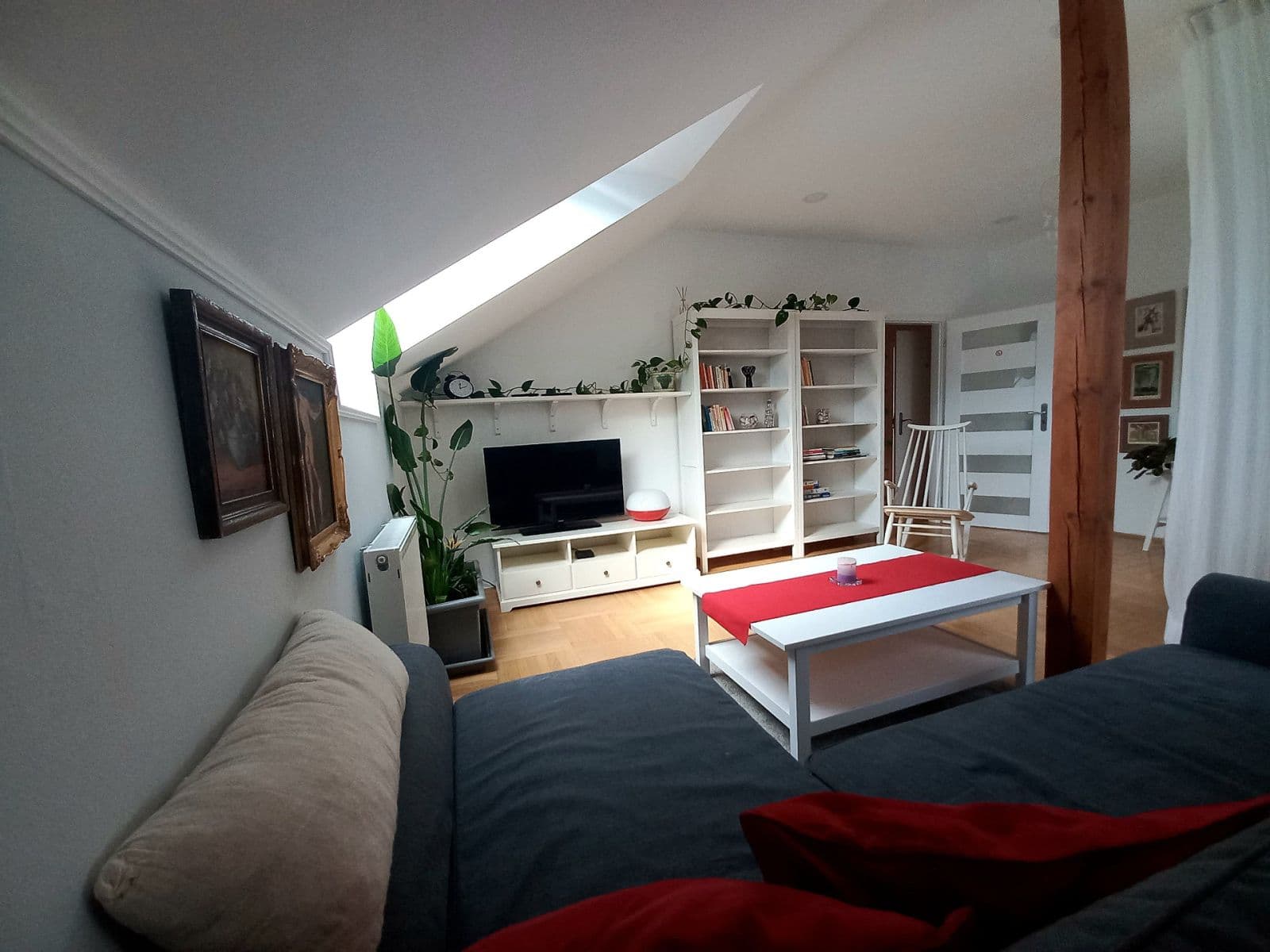 Prenájom bytu 2-izbový 60 m², Nenačovice, Středočeský kraj Prenájom bytu 2-izbový 60 m², Nenačovice, Středočeský kraj