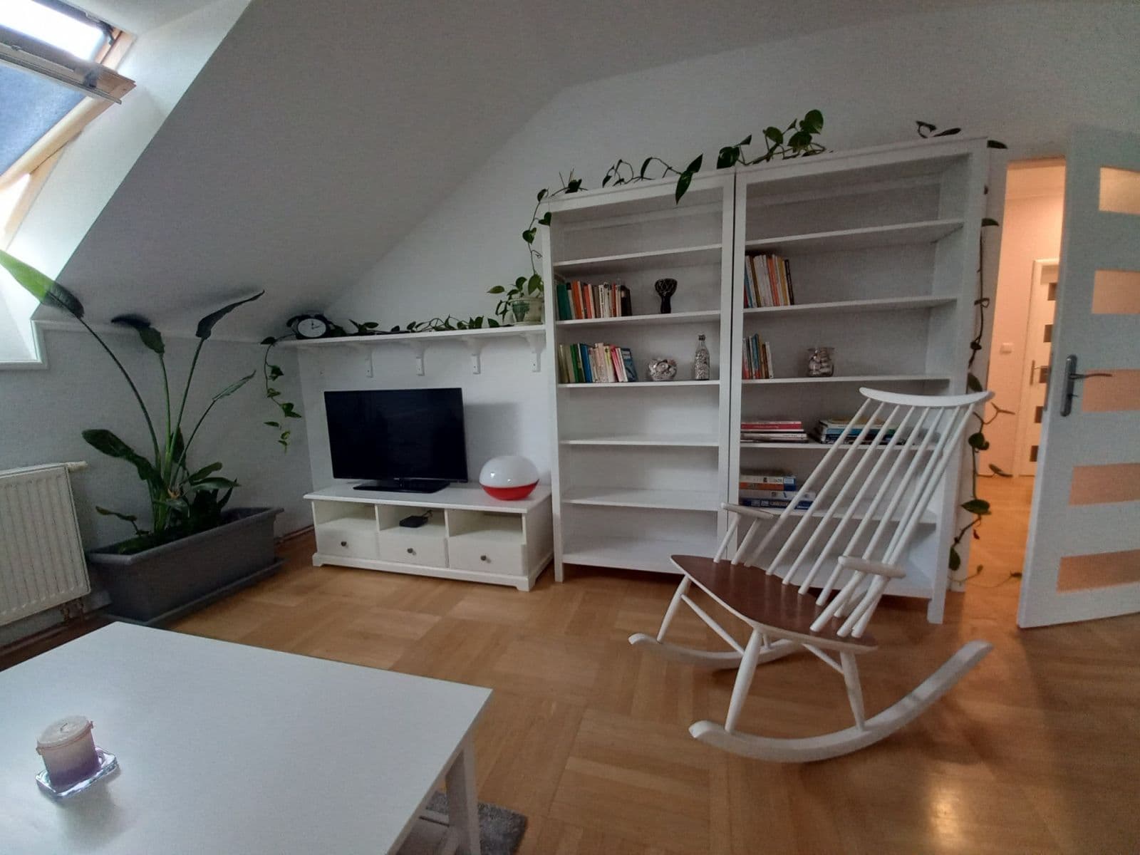 Prenájom bytu 2-izbový 60 m², Nenačovice, Středočeský kraj Prenájom bytu 2-izbový 60 m², Nenačovice, Středočeský kraj