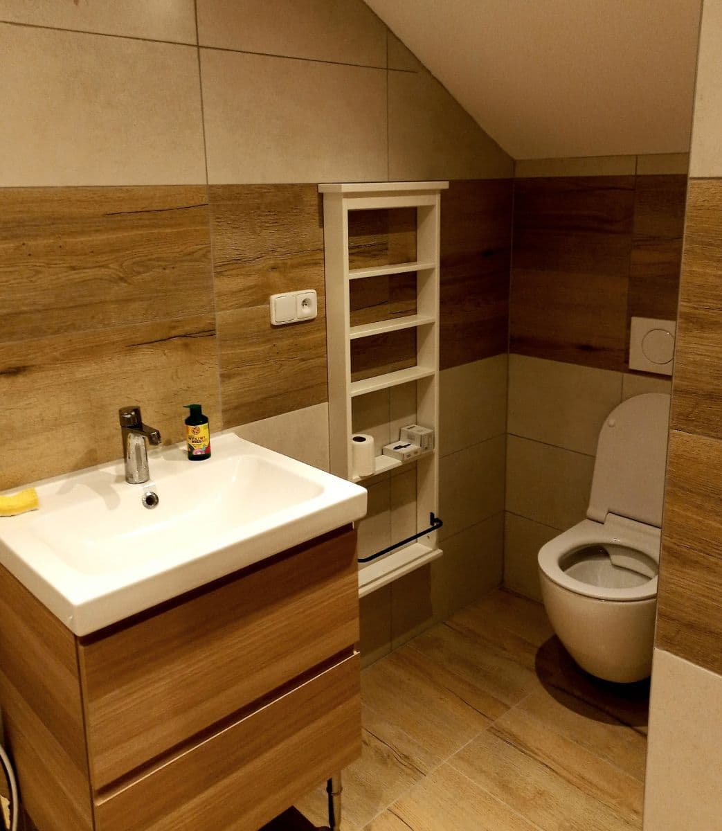 Prenájom bytu 2-izbový 60 m², Nenačovice, Středočeský kraj Prenájom bytu 2-izbový 60 m², Nenačovice, Středočeský kraj