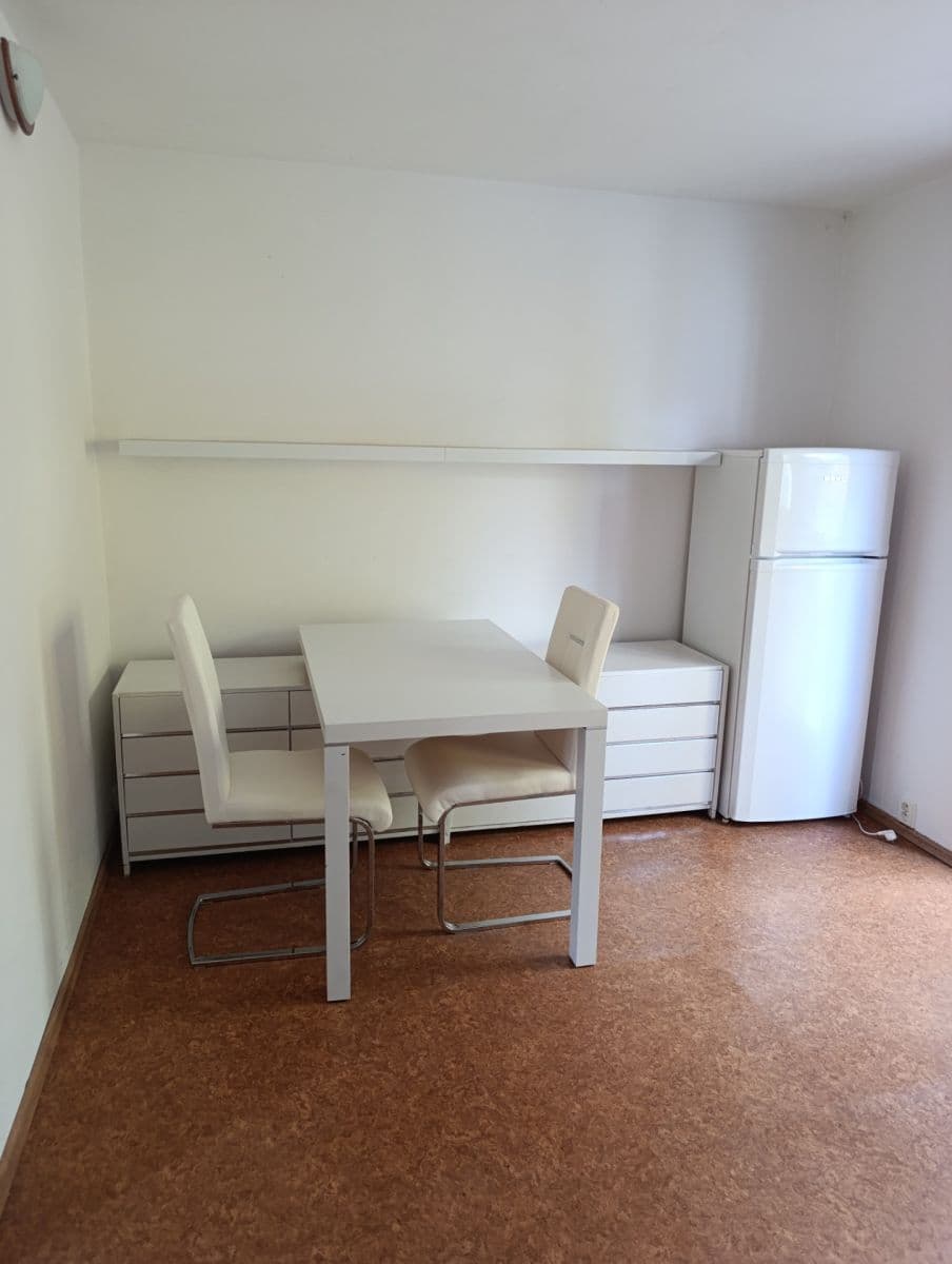 Prenájom bytu 2-izbový 51 m², Revoluční, Nýřany, Plzeňský kraj Prenájom bytu 2-izbový 51 m², Revoluční, Nýřany, Plzeňský kraj