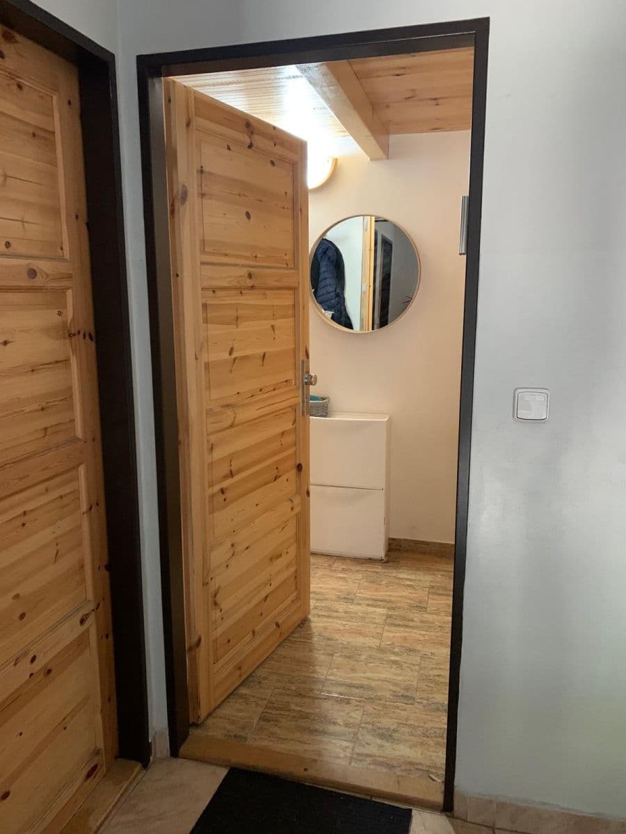 Predaj nebytového priestoru 38 m², Plzeňská, Praha, Praha Predaj nebytového priestoru 38 m², Plzeňská, Praha, Praha