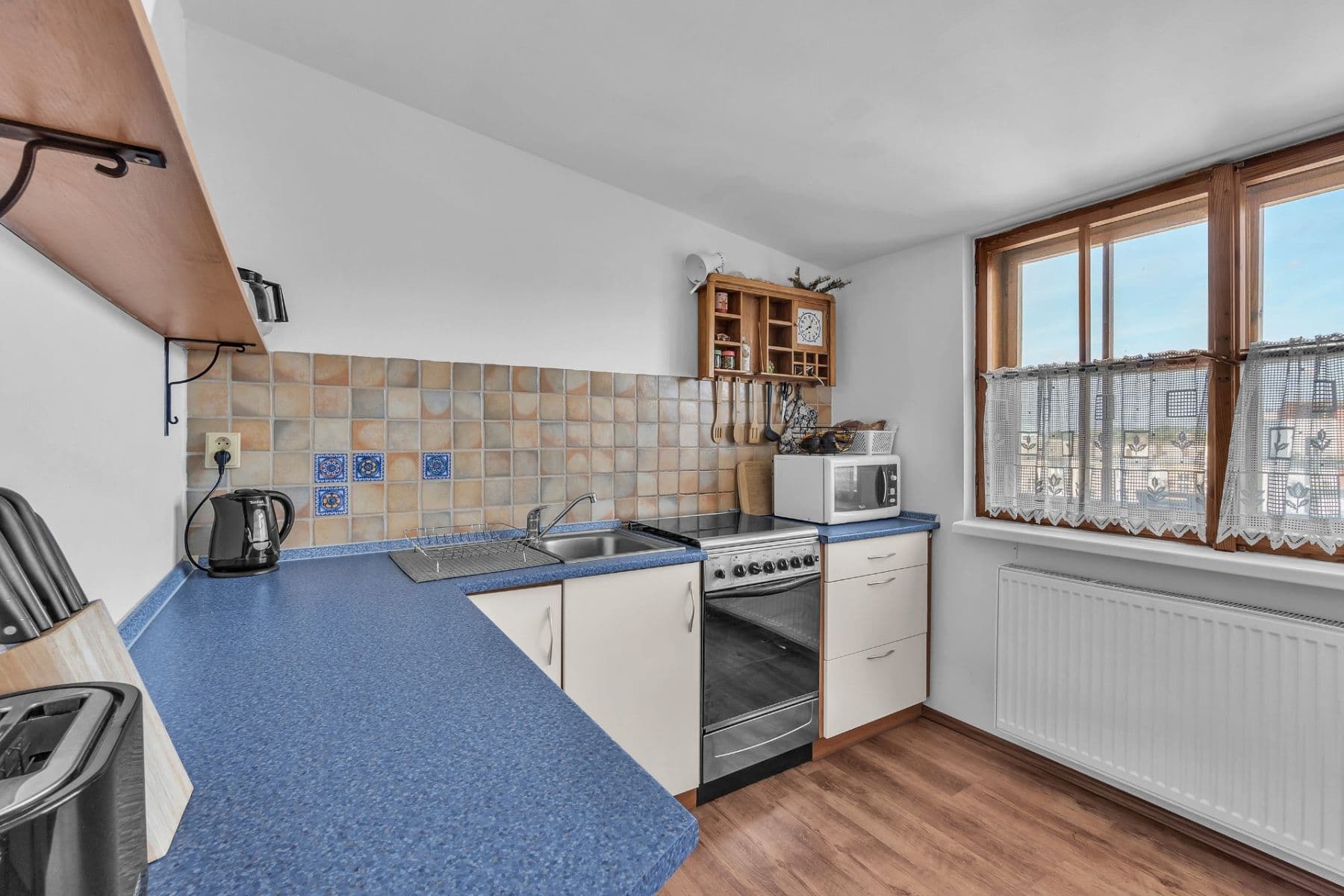 Prenájom bytu 1-izbový 45 m², Škroupova, Hradec Králové, Královéhradecký kraj Prenájom bytu 1-izbový 45 m², Škroupova, Hradec Králové, Královéhradecký kraj